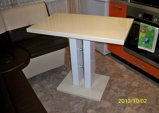 Кухонный стол ТБ-4